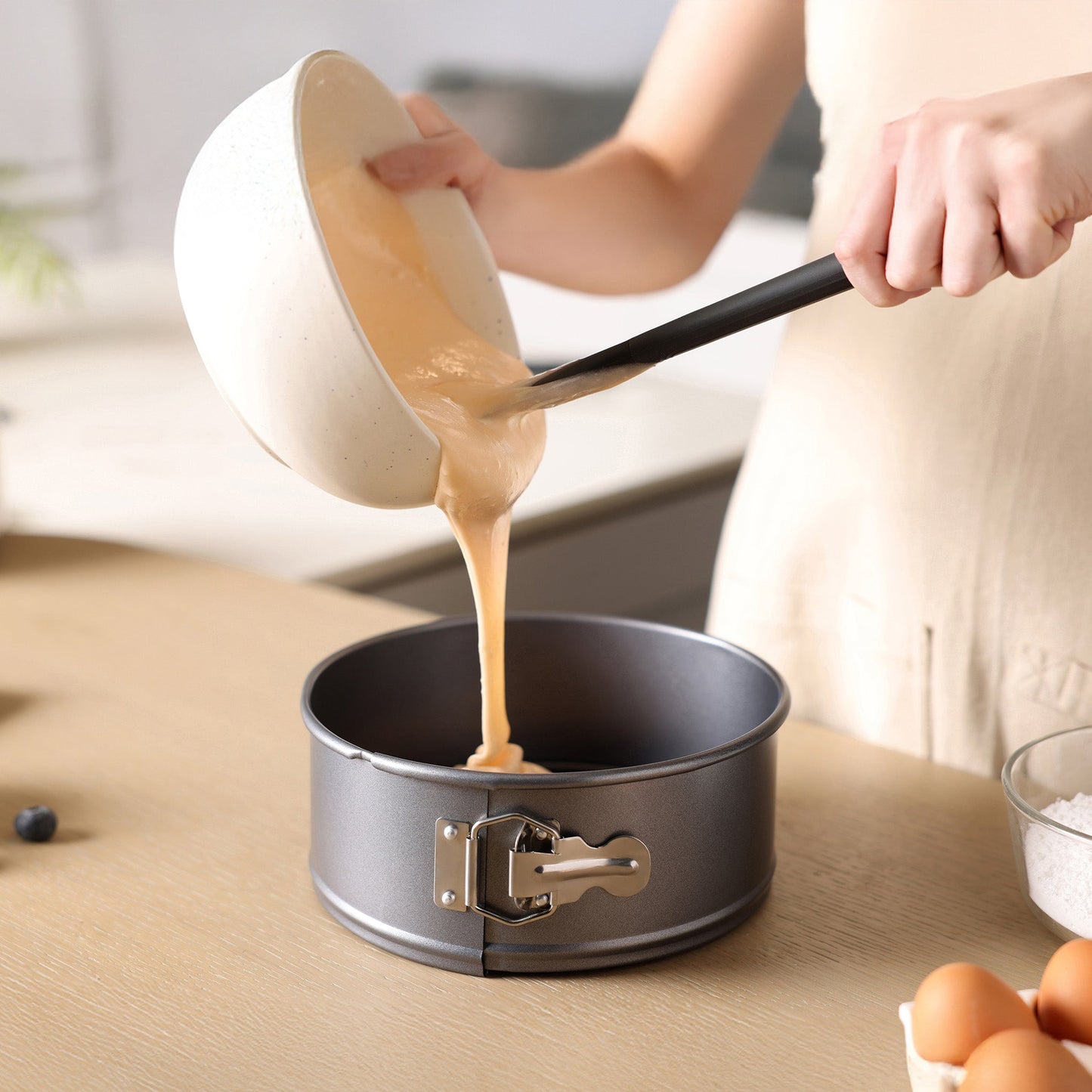 Non-Stick Springform Cake Pan